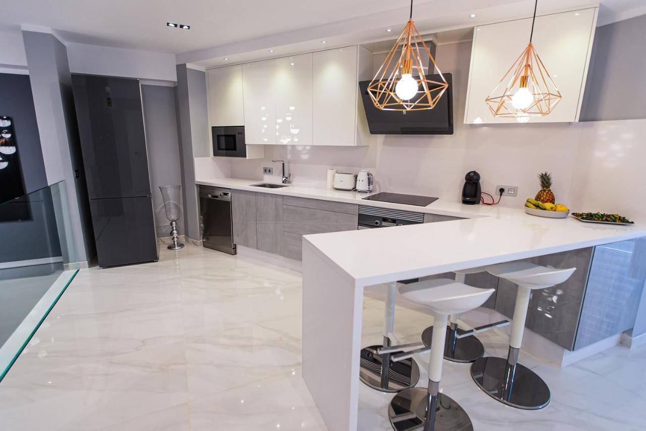Luxury 2 Bedroom In Cristianos *