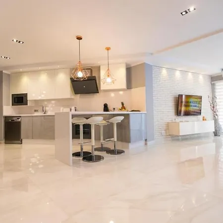 Luxury 2 Bedroom Apartment In Los Cristianos Los Cristianos  Buitenkant foto