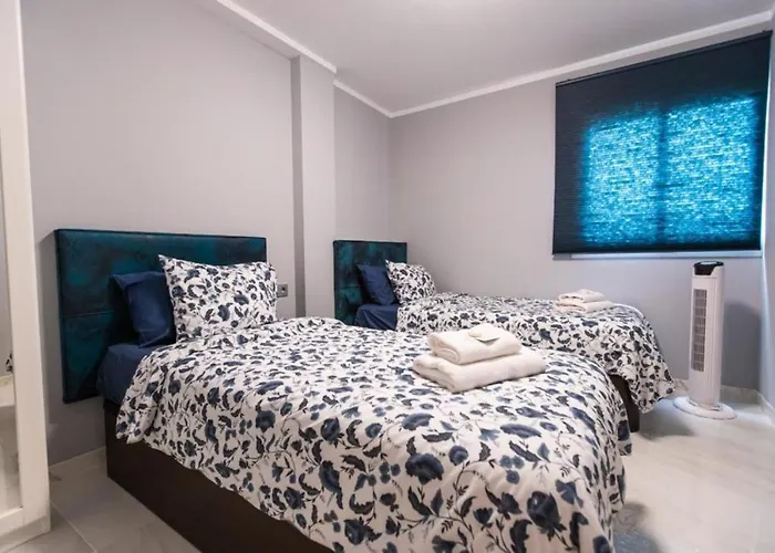Luxury 2 Bedroom Apartment In Los Cristianos